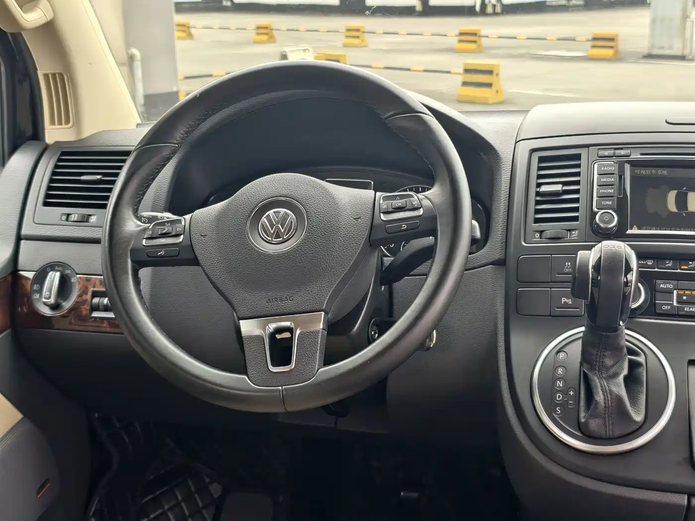 Volkswagen Multivan 2016 2012 2.0TSI 4WD Premium