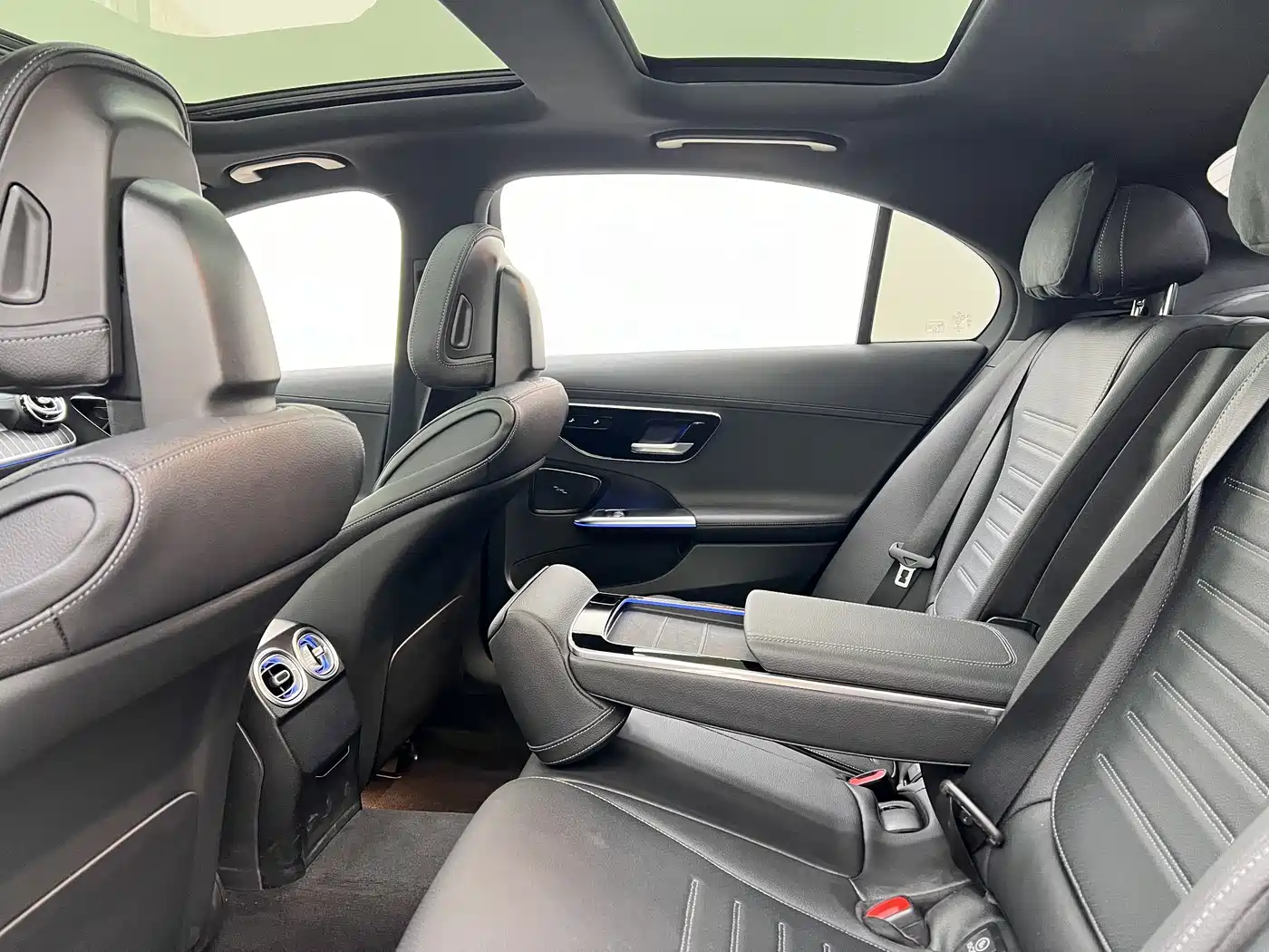 Mercedes-Benz C-Class 2022 C 260 L Sport Edition фото 18