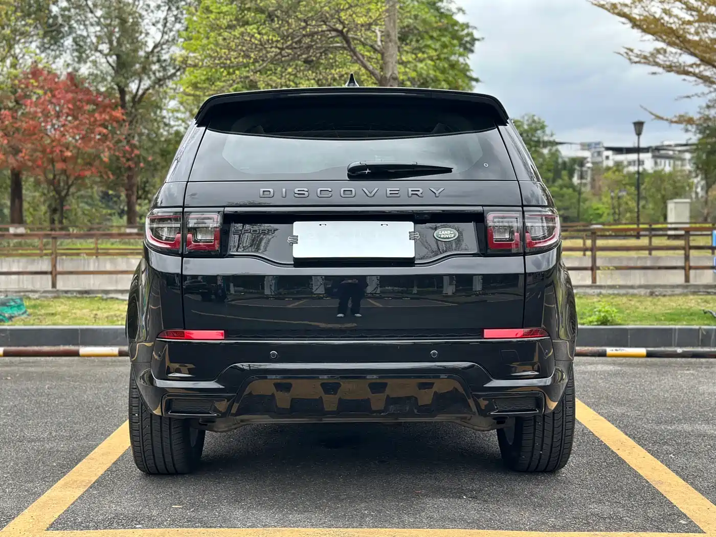 LAND ROVER DISCOVER SPORTS