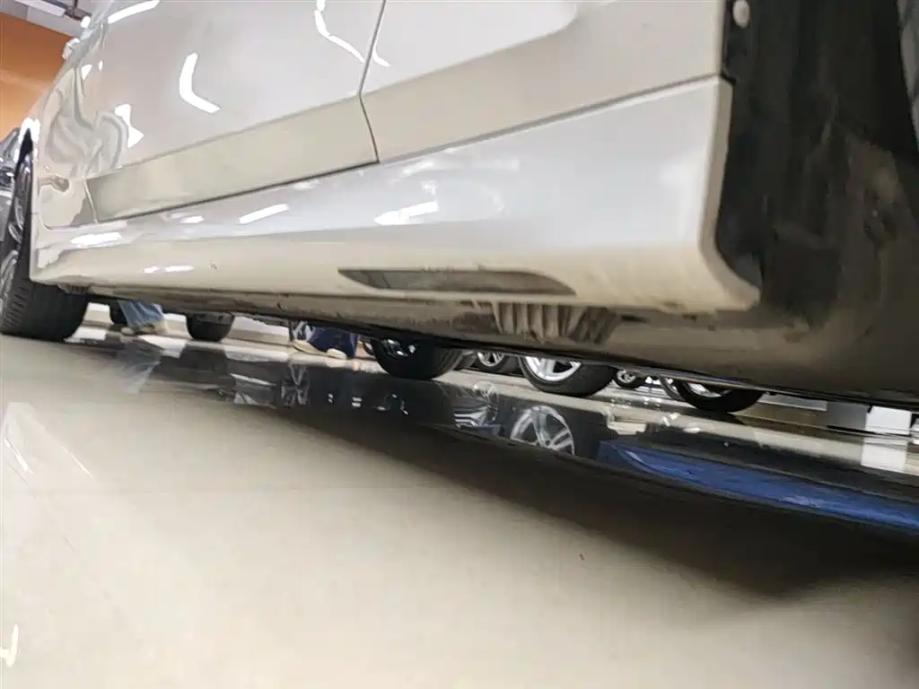 BMW 3 Series 2020 325Li xDrive M Sport Package фото 21