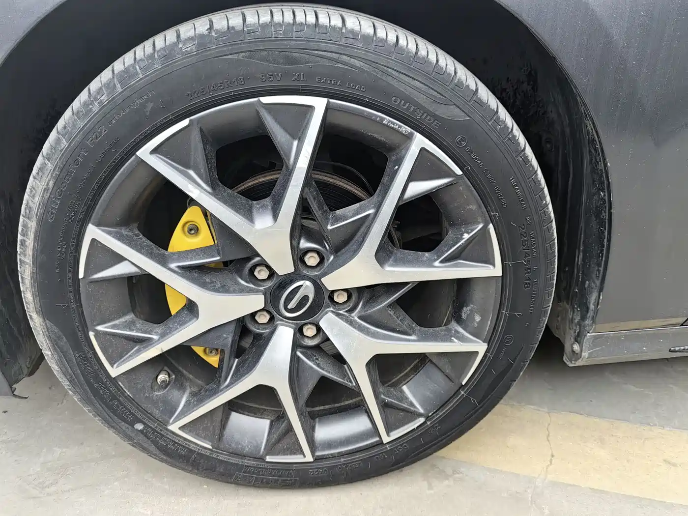 GAC Trumpchi Trumpchi Emkoo 2023 270T DCT J16 Edition фото 10
