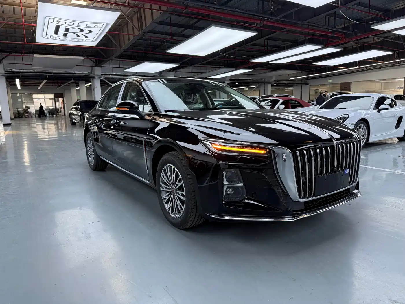 Hongqi H5 2025 1.5T DCT Flag Rhythm 500,000 Units Memorial Edition фото 3