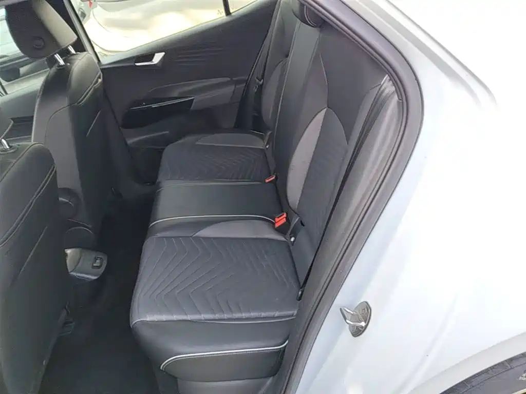 Volkswagen ID.3 2023 Upgraded Pure Intelligence Edition фото 17