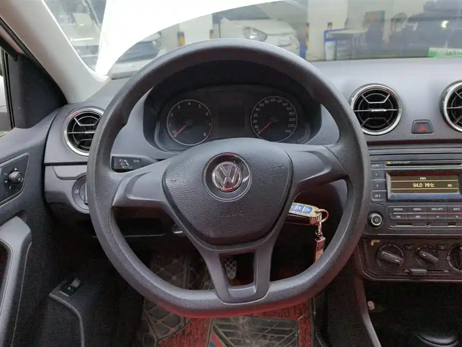 Volkswagen Jetta 2017 1.4L Manual Fashion фото 15