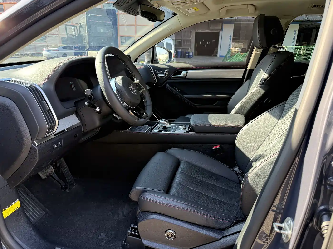 BYD Tang New Energy 2019 EV600D 4WD Smart Connect Genesis Edition фото 5
