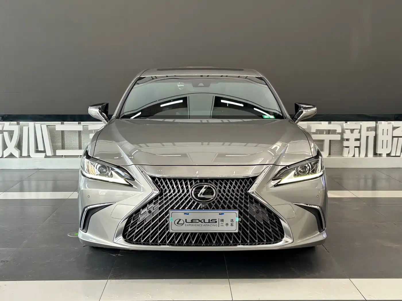 Lexus ES 2018 200 Luxury Edition China V фото 2