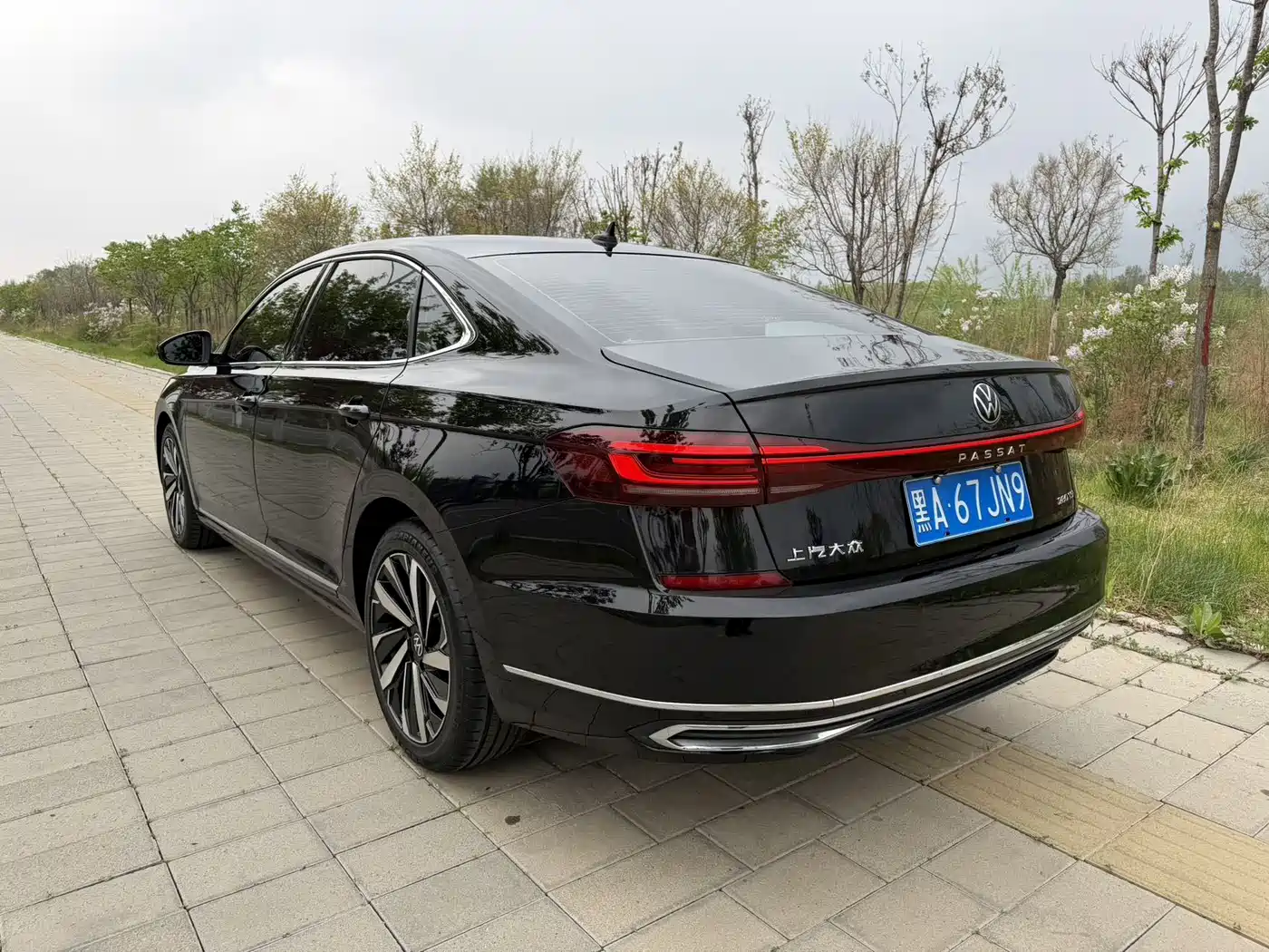 Volkswagen Passat 2023 280TSI Business Edition фото 7