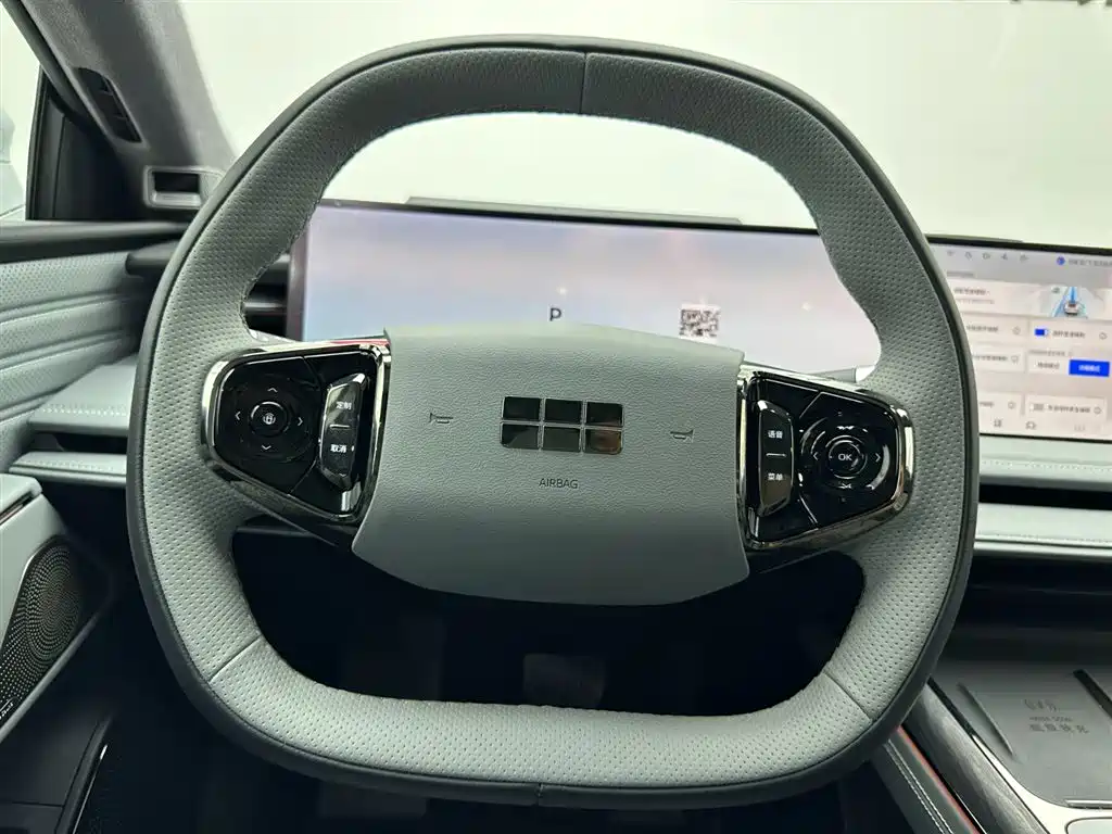 Geely Galaxy Galaxy E8 2025 700km Long Voyage Smart Drive Edition фото 10