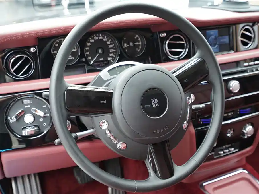 Rolls-Royce Phantom 2012 2013 6.7L Standard