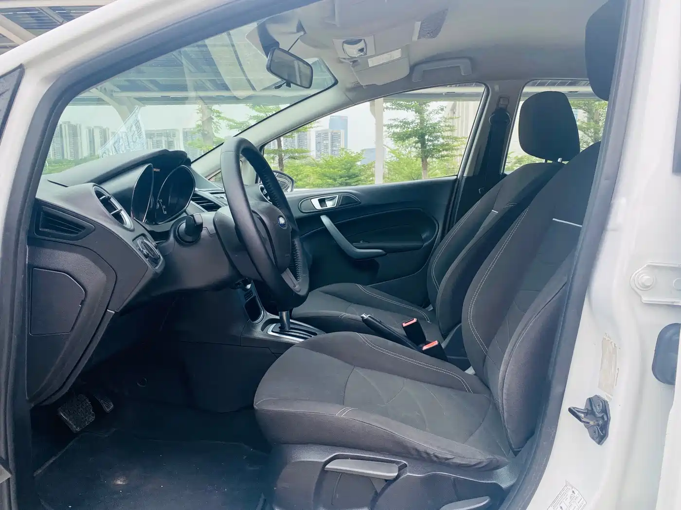 Ford Fiesta 2016 2013 Hatchback 1.5L Automatic Fashion