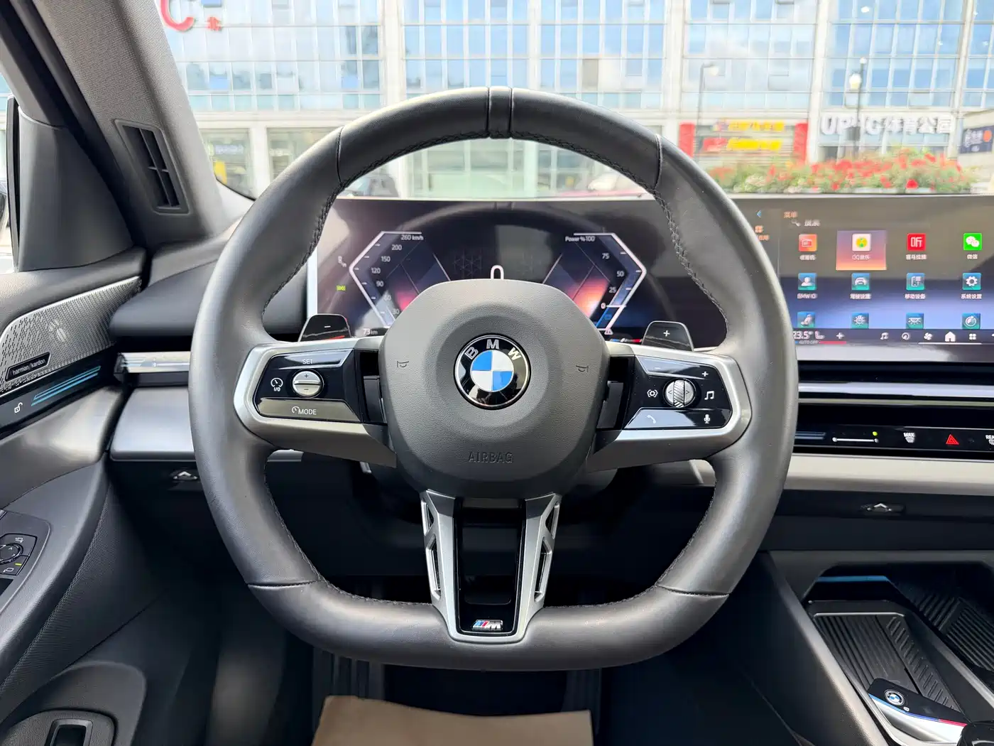 BMW 5 Series 2024 525Li M Sport Package фото 18