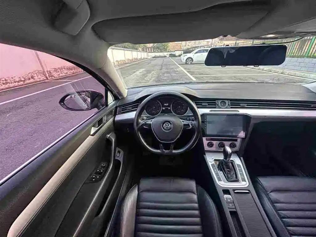 Volkswagen Magotan 2018 280TSI DSG Premium фото 10