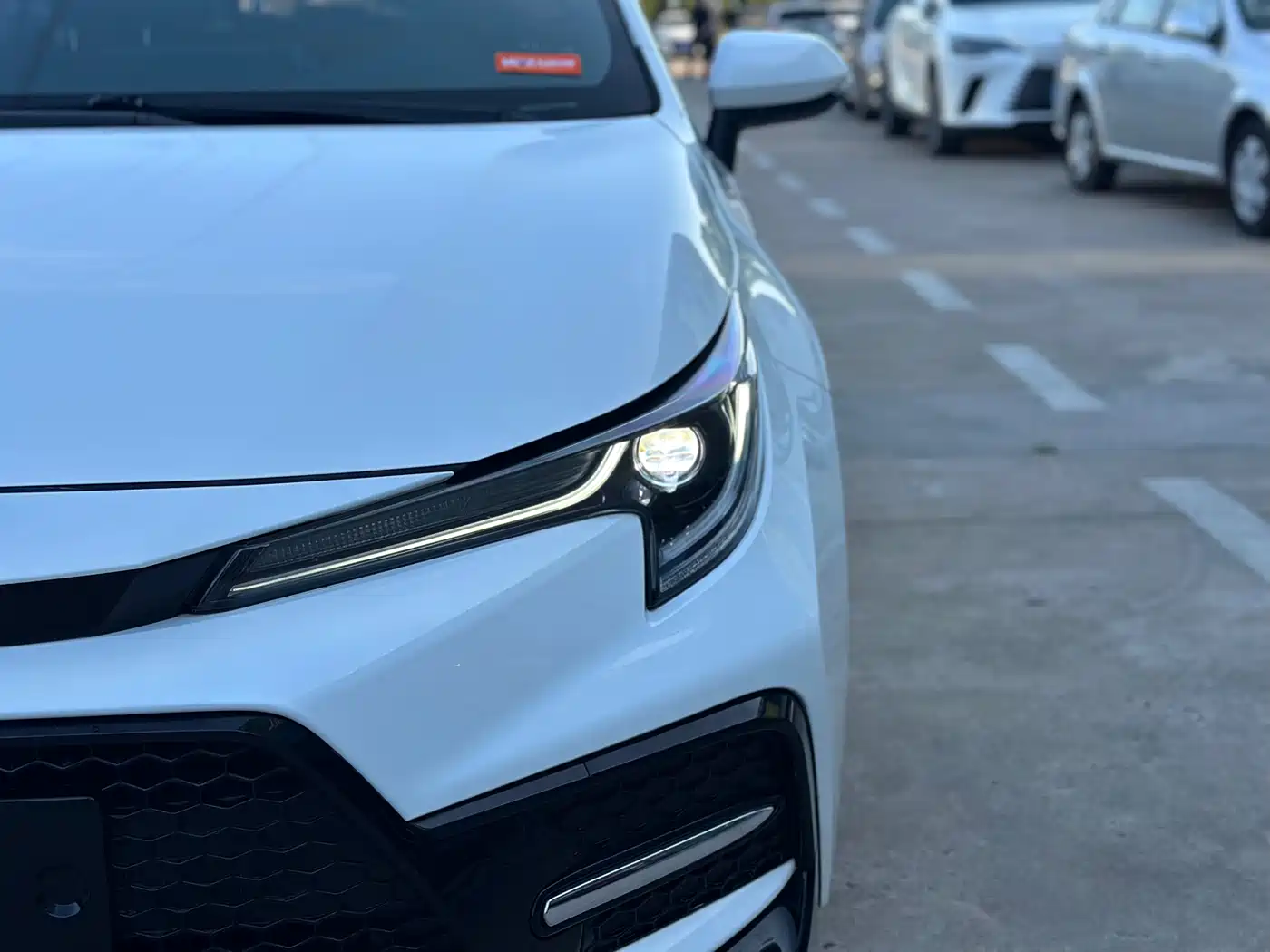 Toyota Levin 2022 185T CVT Sport Edition фото 4