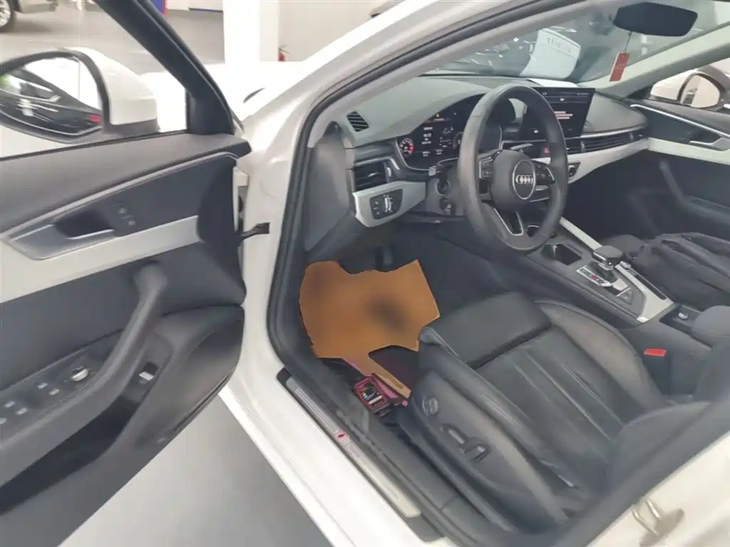 Audi A4L 2020 40 TFSI Luxury Dynamic фото 16