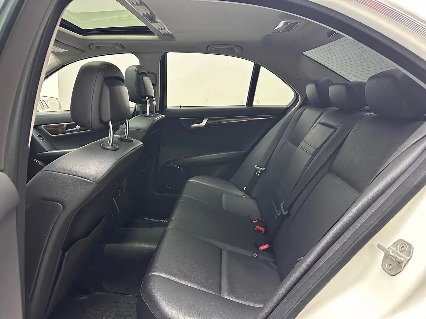 Mercedes-Benz C-Class 2013 C 260 Elegance Grand Edition фото 6