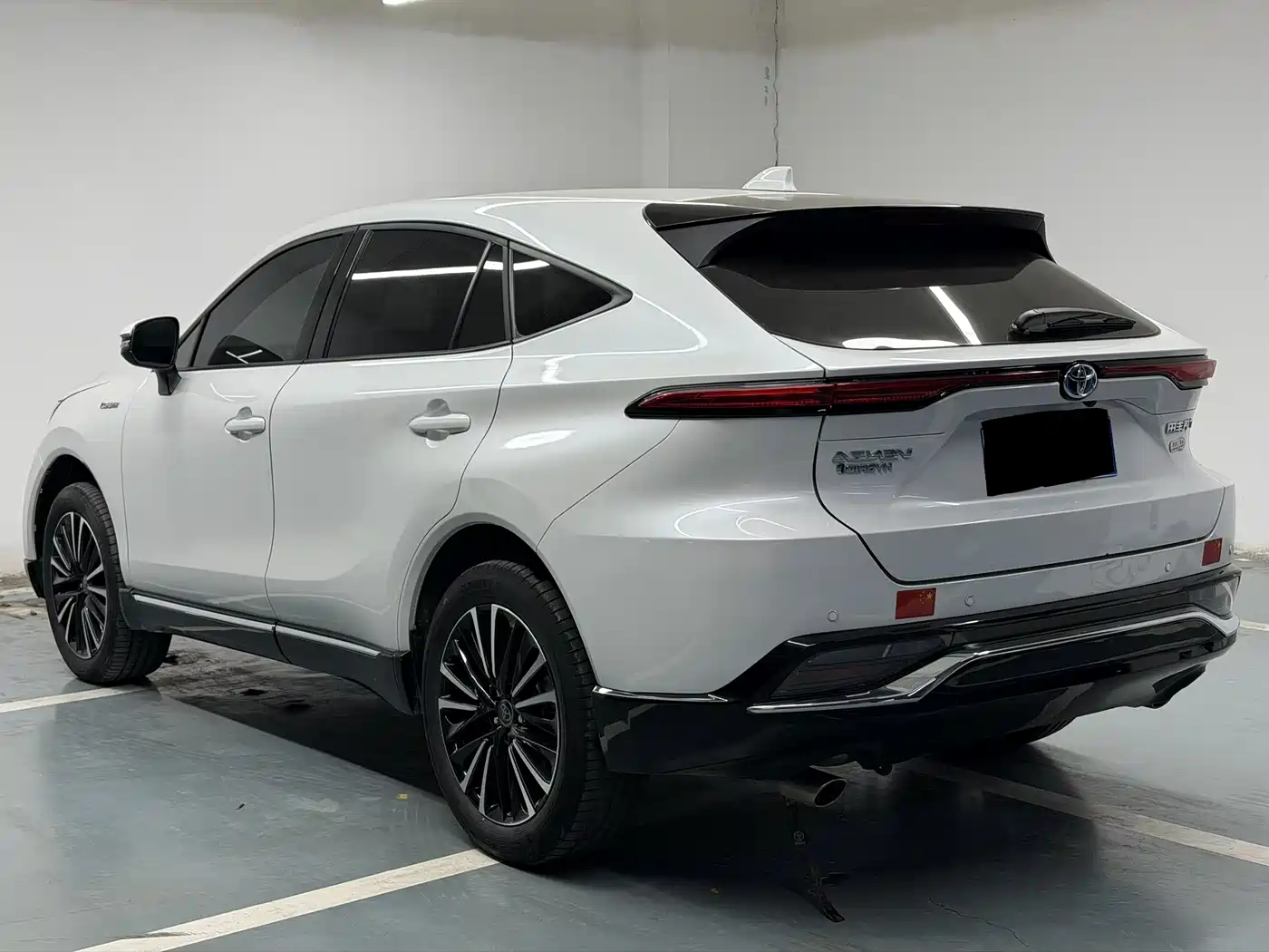 Toyota Venza 2022 Dual Engine 2.5L CVT 2WD Premium фото 7