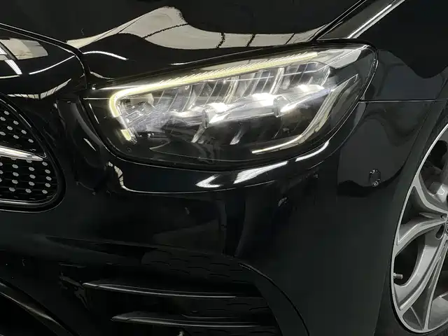 Mercedes-Benz E-Class 2022 E 300 L Sport Fashion — фото 3