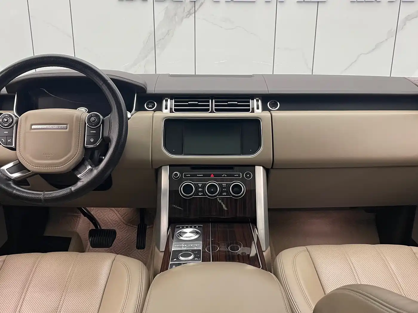 Land Rover Range Rover 2014 3.0 TDV6 Vogue SE фото 18