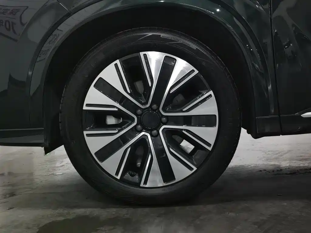 Landian E5 PLUS 2024 2025 Model 165km Long Range PLUS 7-seater