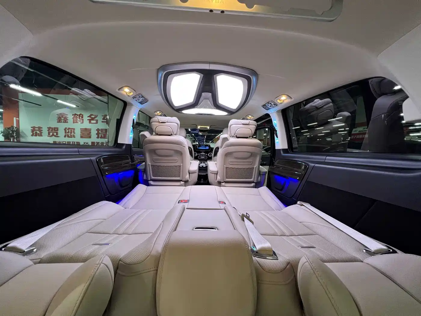 Mercedes-Benz Vito 2023 2.0T Elite 7-Seater фото 10