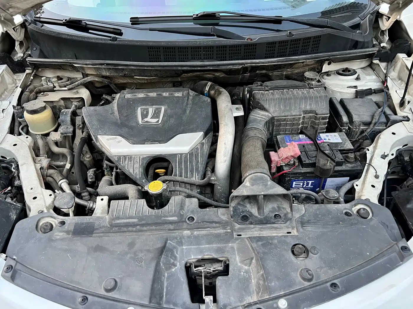 Luxgen U6 SUV 2015 2015 1.8T Fashion Edition