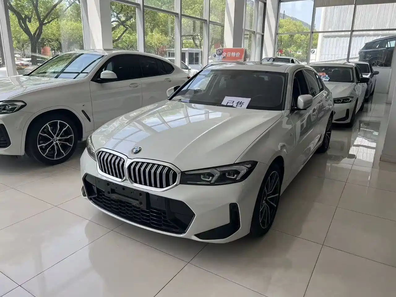 BMW 3-SERIES