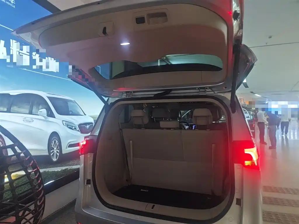 Buick GL8 New Energy 2025 Land Honor Premium Edition 7-Seater фото 19