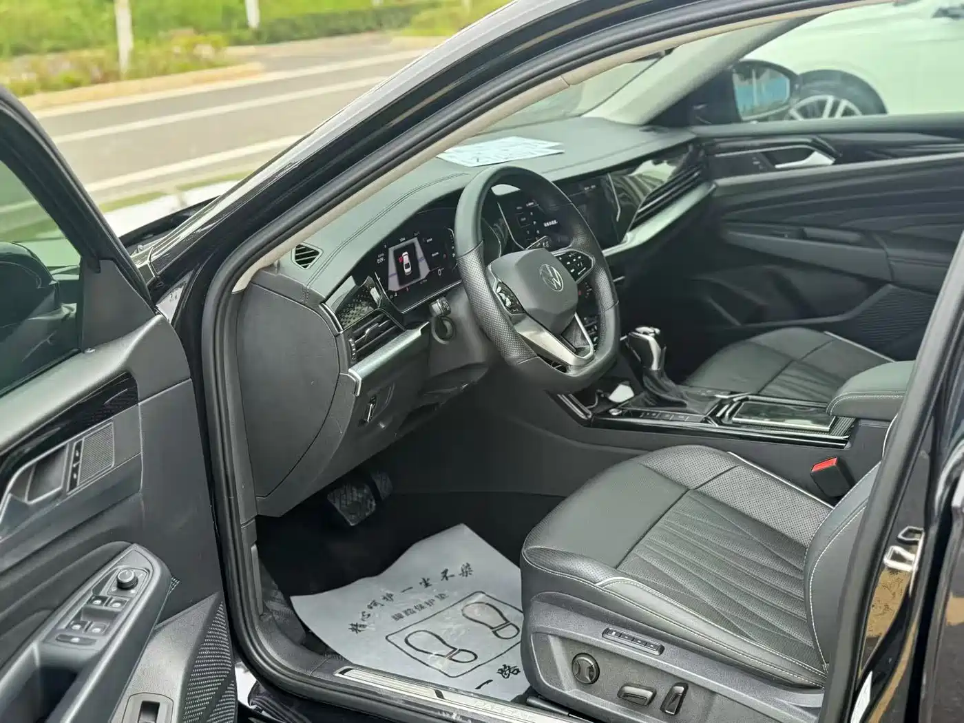 Photo 4 - Volkswagen Passat