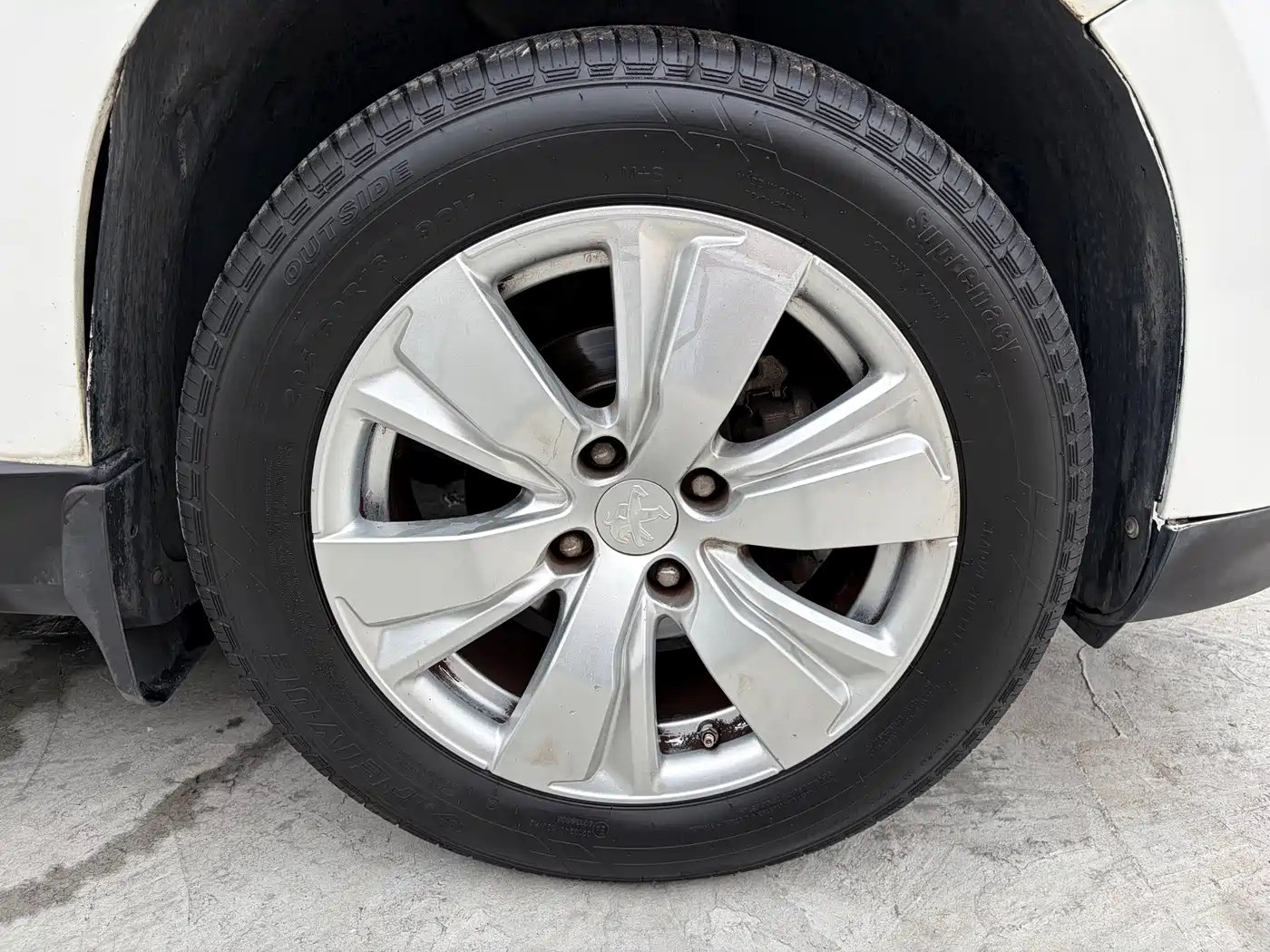 Peugeot 2008 2015 2014 1.6L Automatic Fashion Edition
