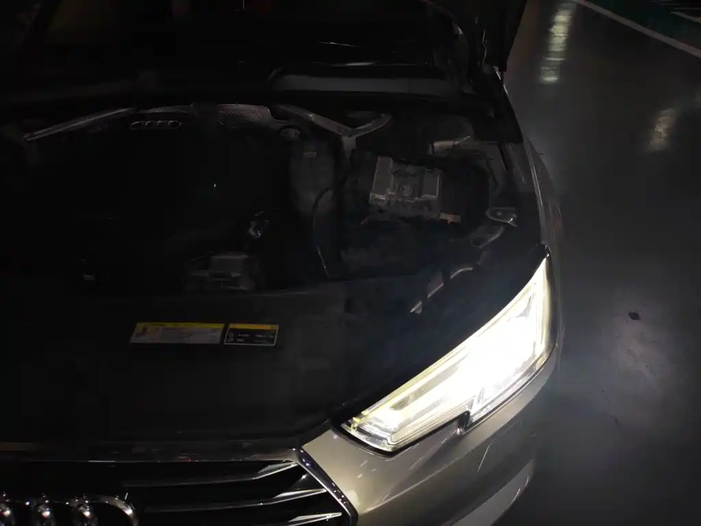 Photo 20 - Audi A4L