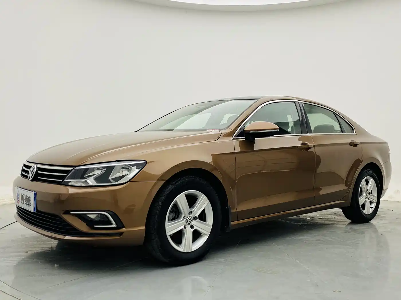 Volkswagen Lamando 2015 230TSI DSG Style