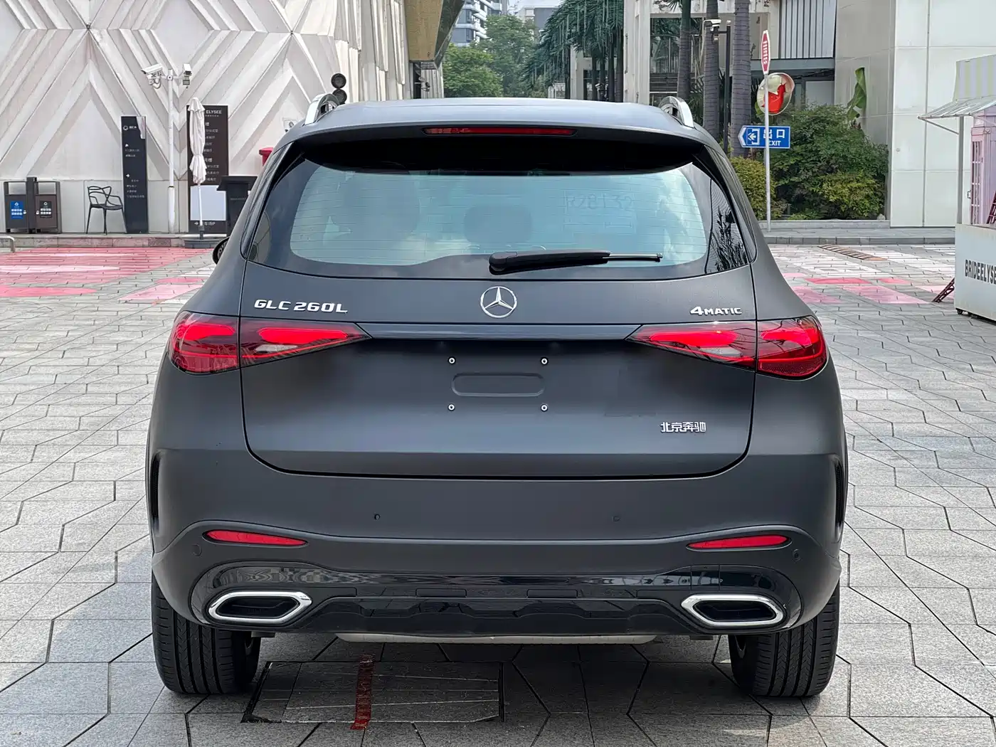 Mercedes-Benz GLC 2024 GLC 260 L 4MATIC Luxury 5-seater фото 5