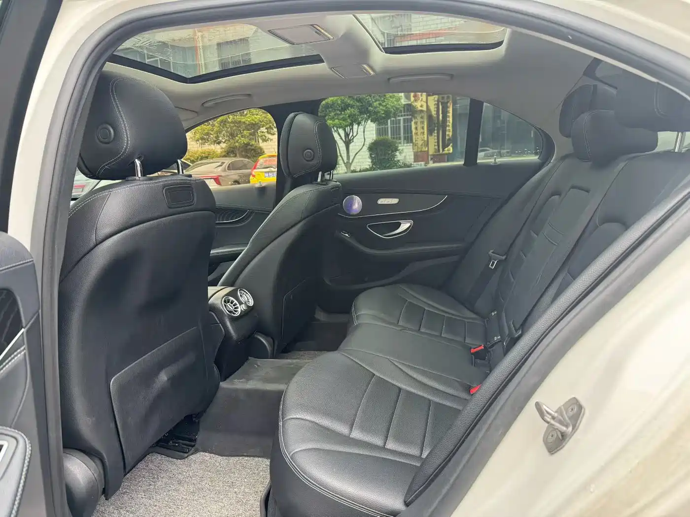 Mercedes-Benz C-Class 2017 Facelift C 200 L Sport Edition фото 6