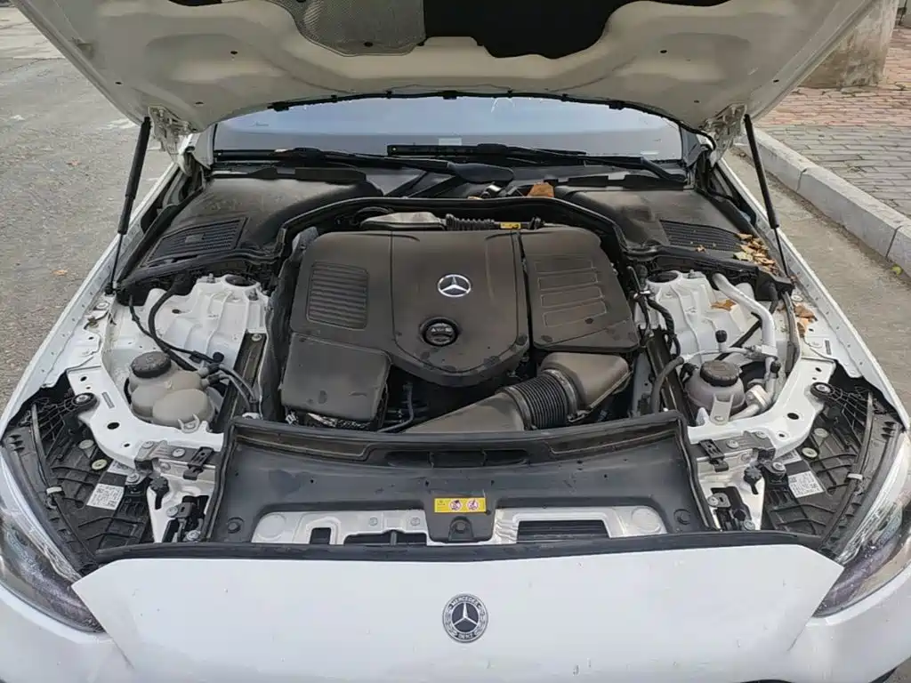 Photo 20 - Mercedes-Benz C-Class