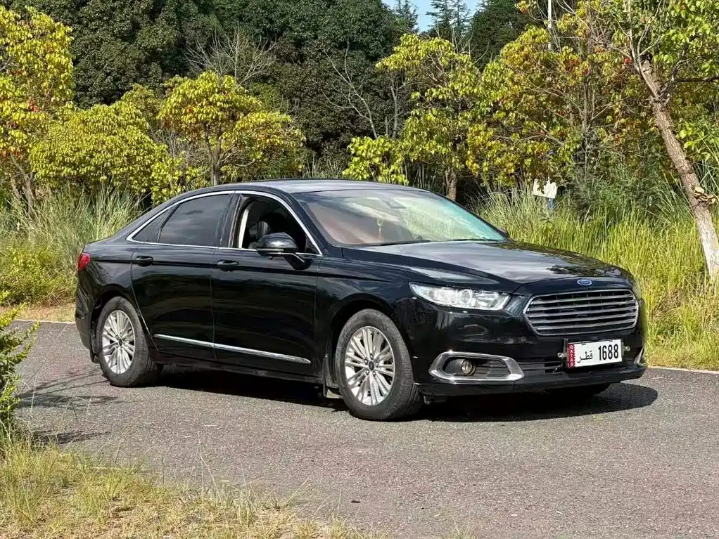 Фото 3 - Ford Taurus