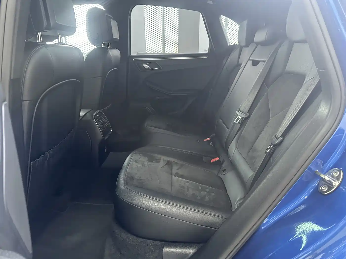 Porsche Macan 2018 Macan 2.0T фото 5