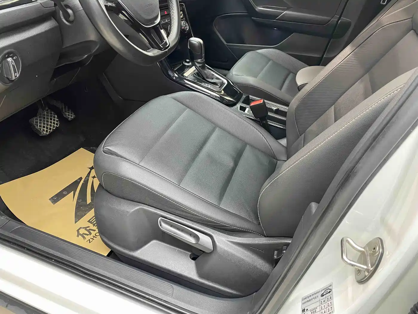 Volkswagen T-ROC 2021 280TSI DSG 2WD Comfort Connected фото 4