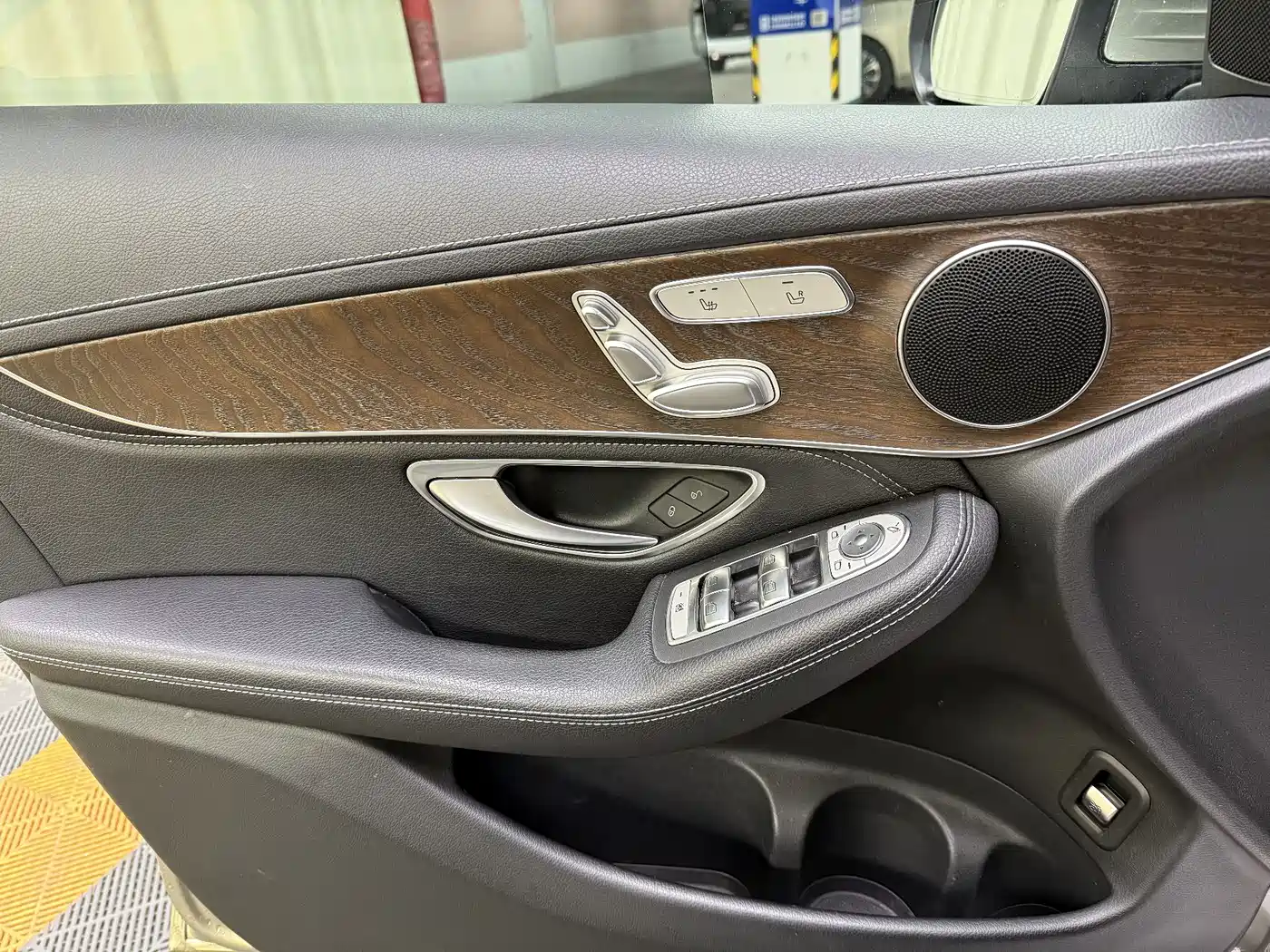 Mercedes-Benz GLC 2020 GLC 260 L 4MATIC Luxury фото 14