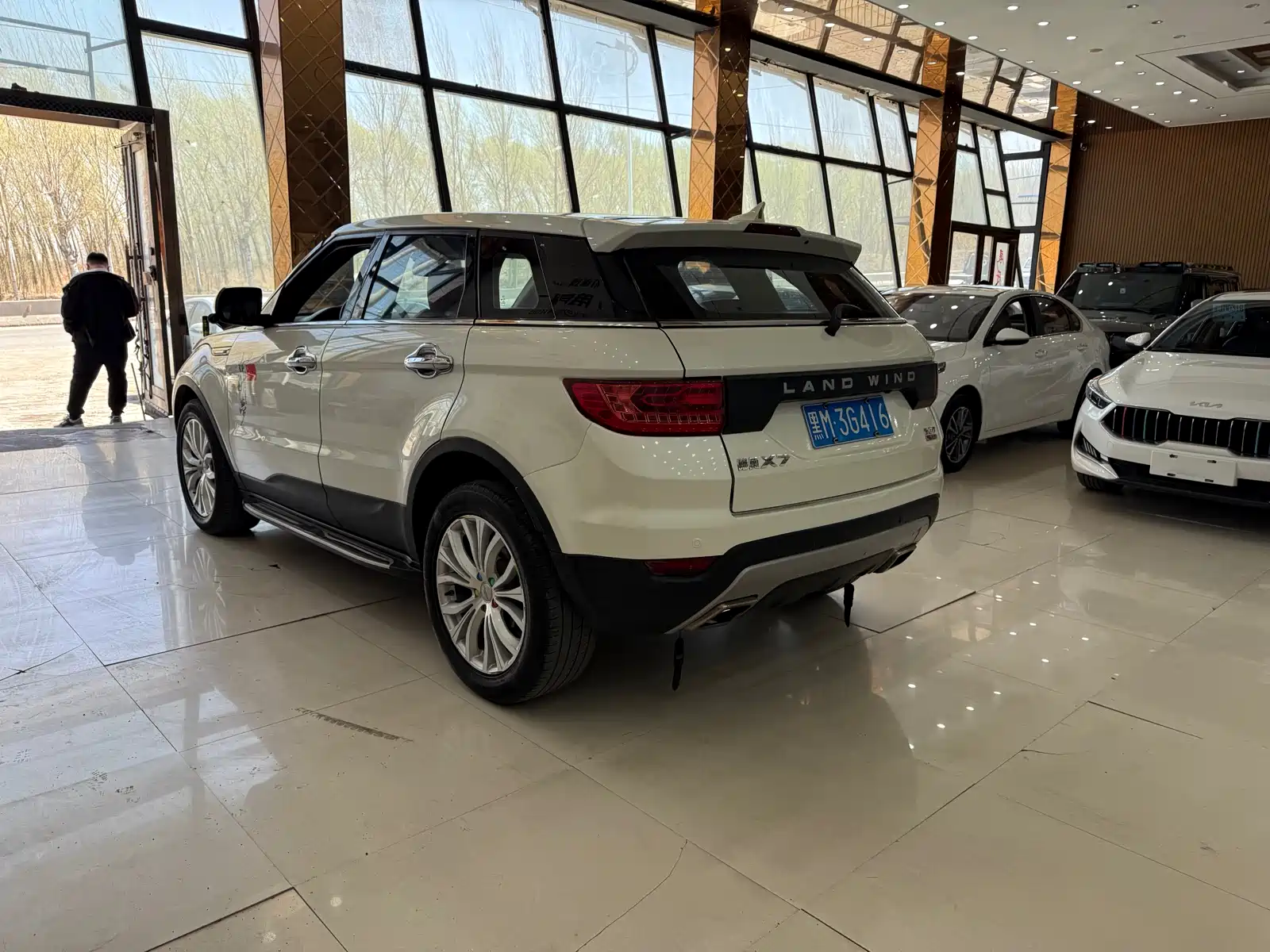 Фото 3 - Landwind X7