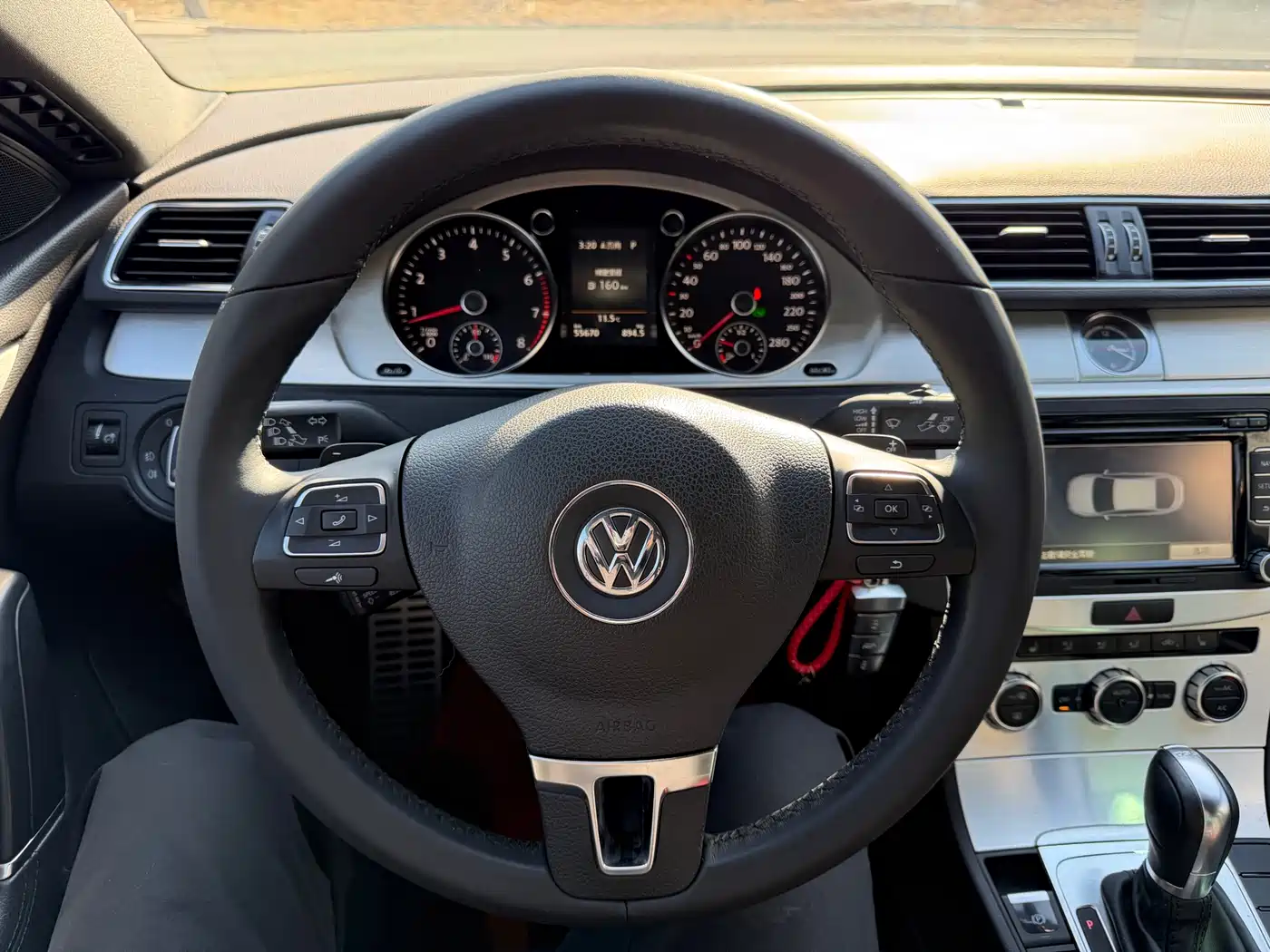 Volkswagen FAW-Volkswagen CC 2016 Model 1.8TSI Luxury фото 24