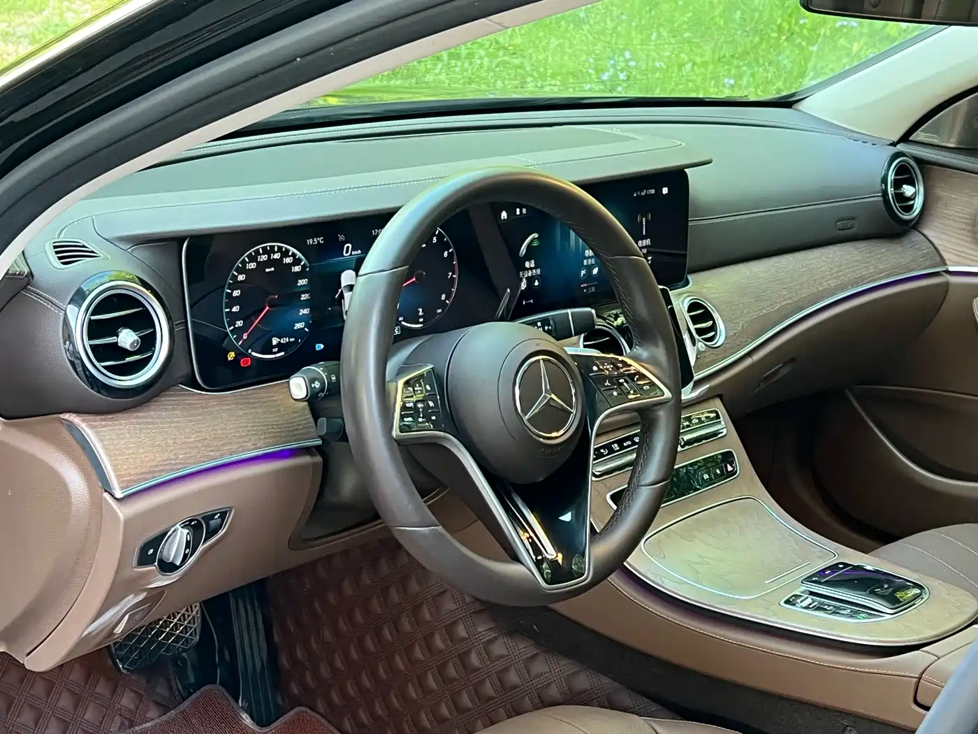 Mercedes-Benz E-Class 2022 E 300 L Fashion фото 5