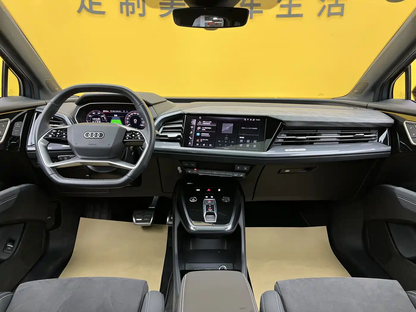 Audi Q4 e-tron 2024 50 e-tron quattro Creation Night Edition фото 12
