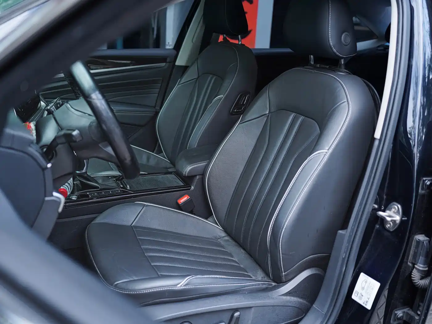 Volkswagen Passat New Energy 2022 430PHEV Hybrid Luxury Edition фото 5
