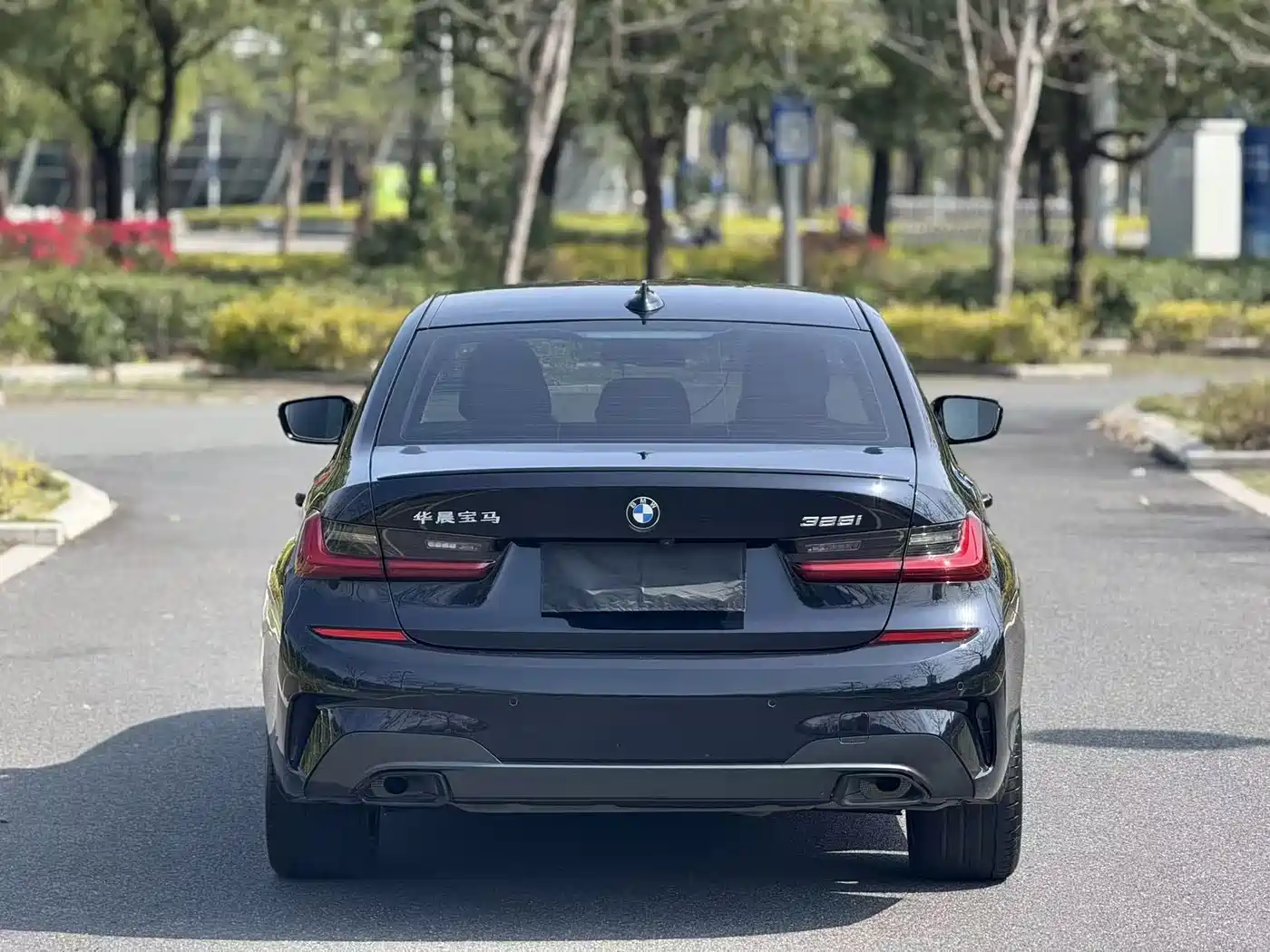 BMW 3 Series 2022 325i M Sport Shadow Edition фото 9