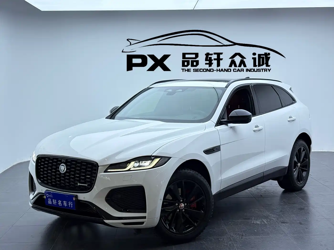 JAGUAR F-PACE