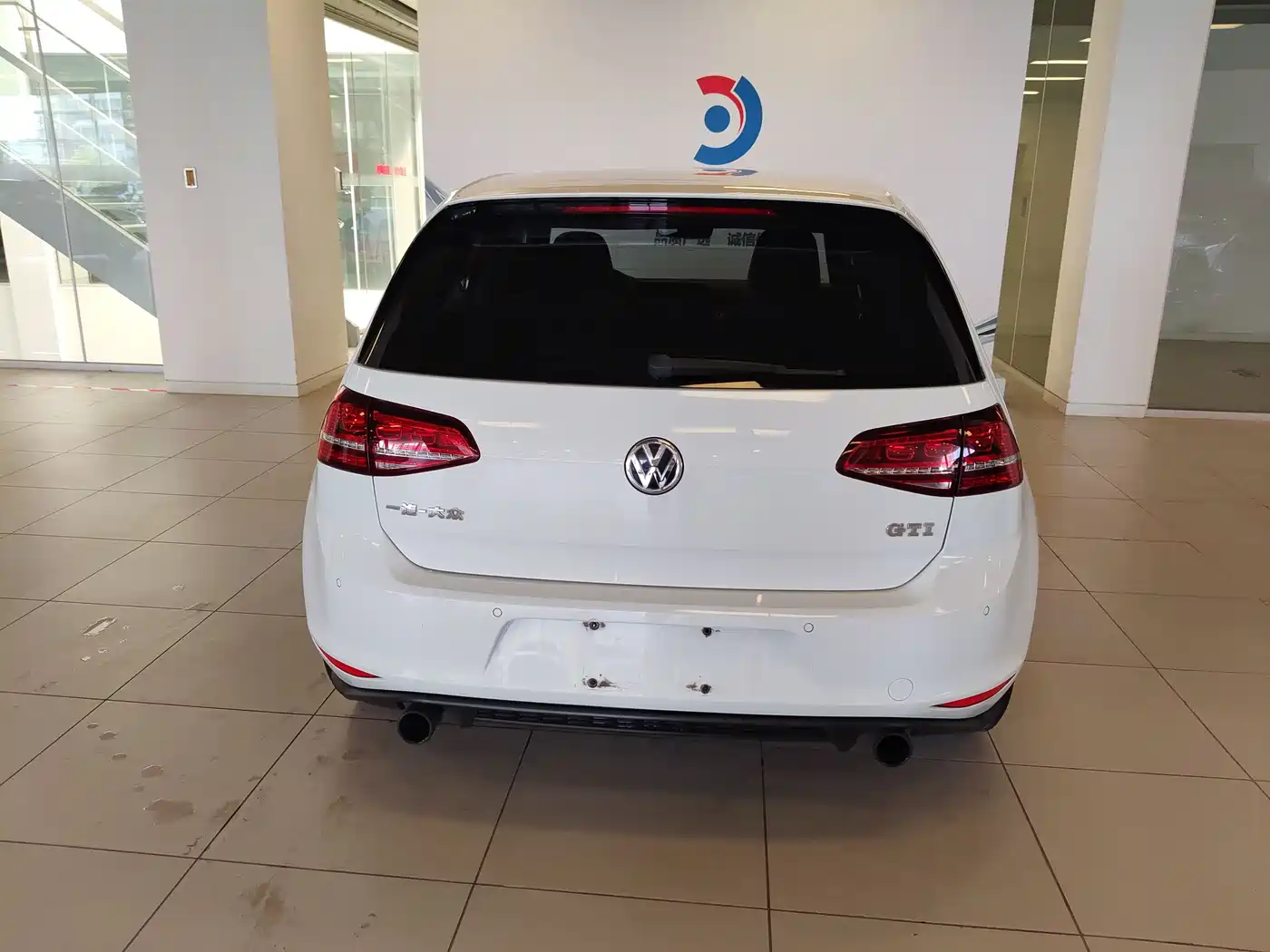 Volkswagen Golf GTI 2016 2.0TSI GTI фото 27