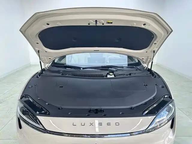 Zhijie S7 2025 2025 Model 705km Pro