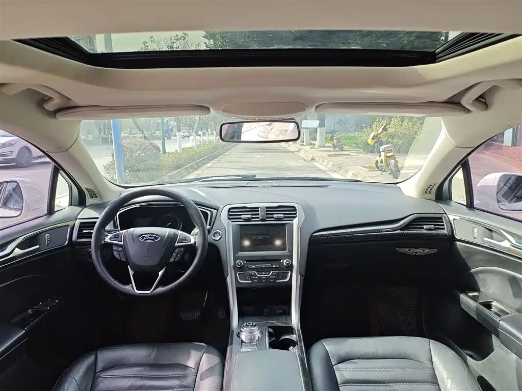 FORD MONDEO
