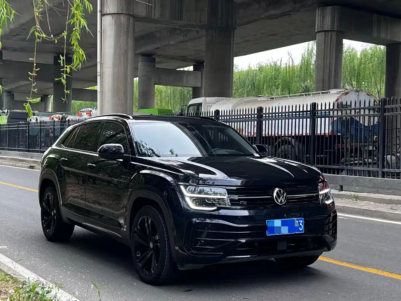 Volkswagen Teramont 2024 530 V6 4WD Dragon Auspicious Edition фото 6