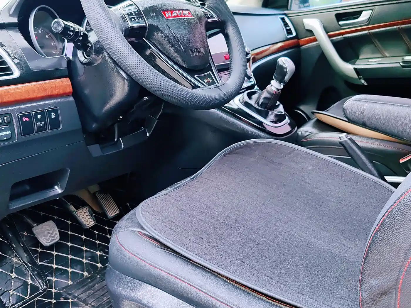 Haval H6 2015 Sport Edition 1.5T Manual 2WD Premium фото 26